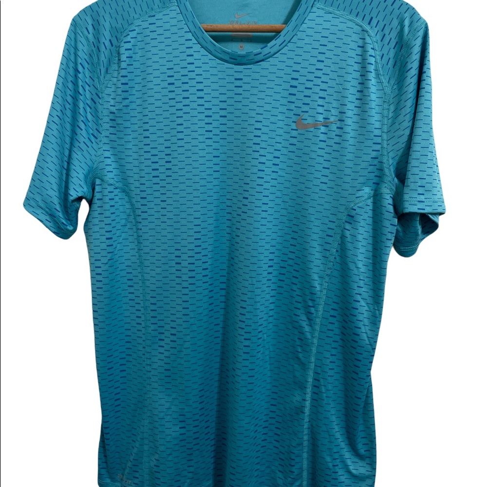 Nike Running Men’s Medium Dri Fit shirt
